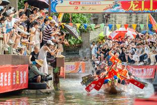 卢：祖巴茨小腿伤是每日观察 下一场对阵雷霆后我们将休息4天